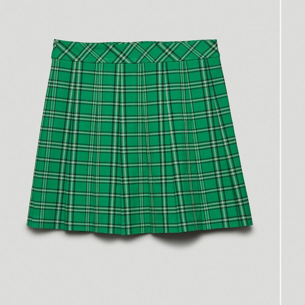 Sundays Best Olive mini skirt NWT